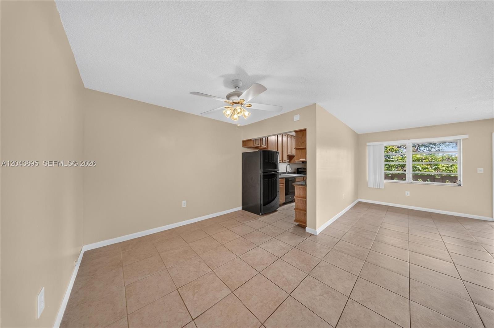 20311 NE 2nd Ave # 21, Miami FL 33179 photo 4