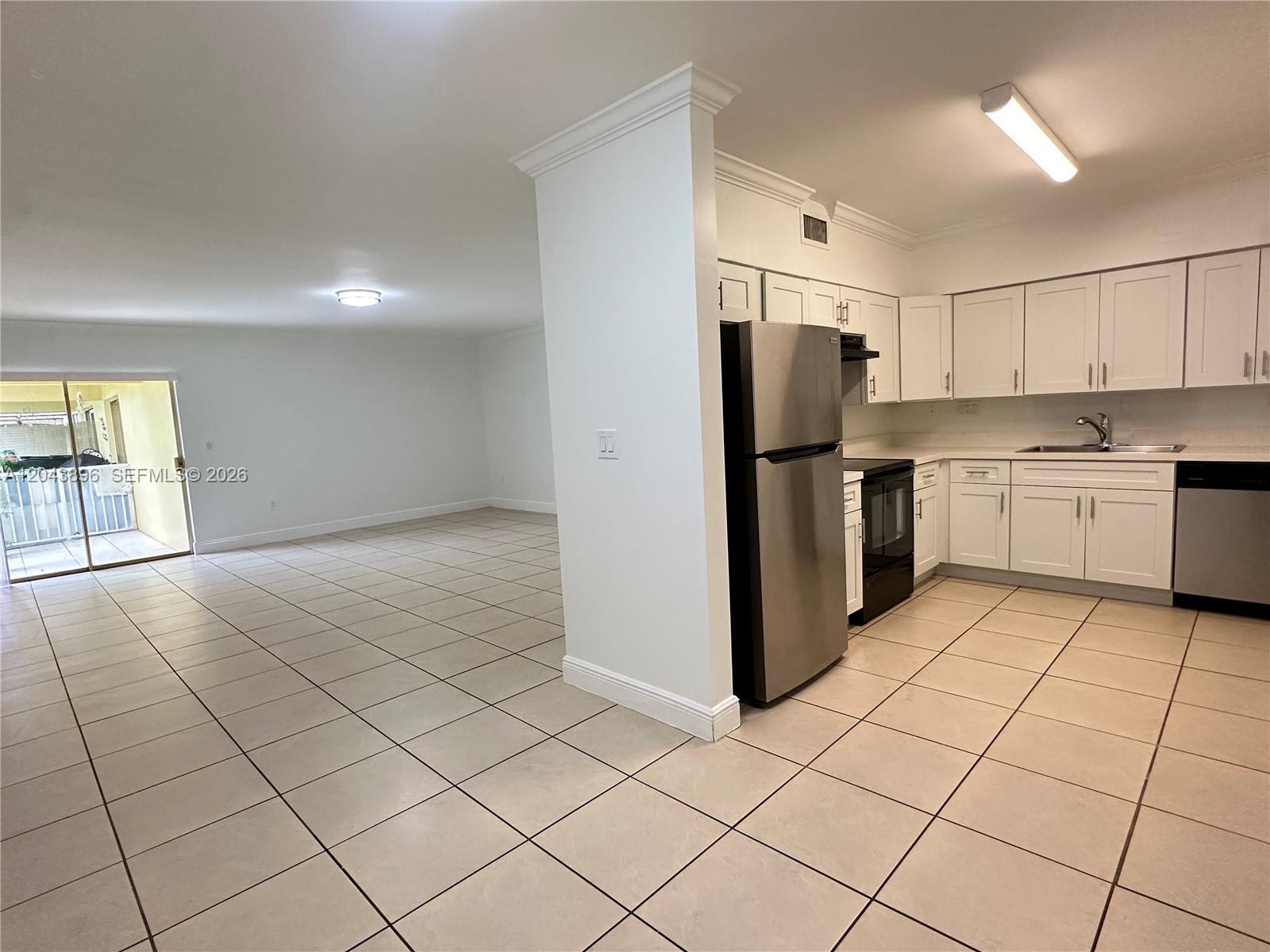 2536 Van Buren St # 5A, Hollywood FL 33020
