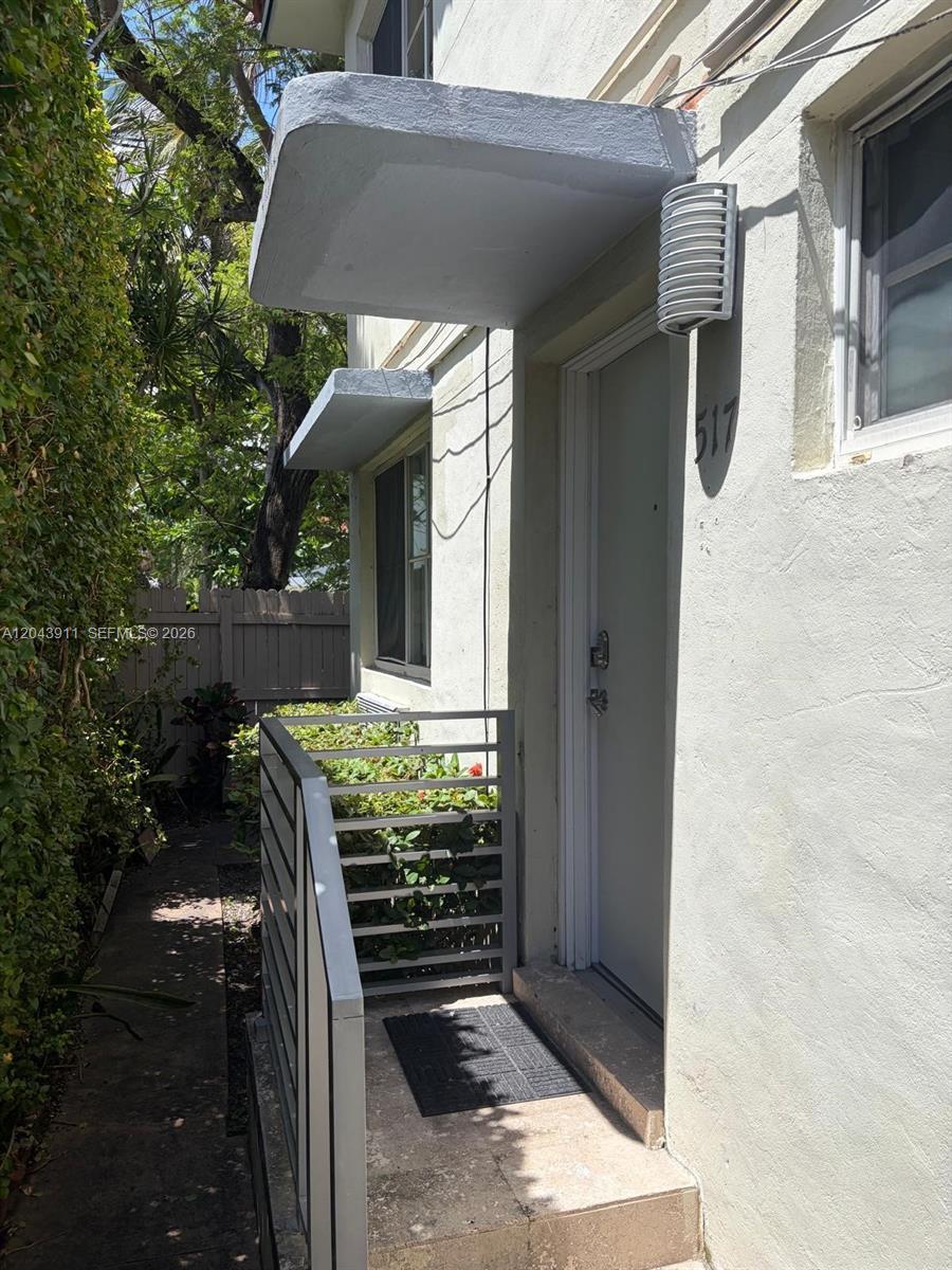 503 75th St # 517, Miami Beach FL 33141 photo 2
