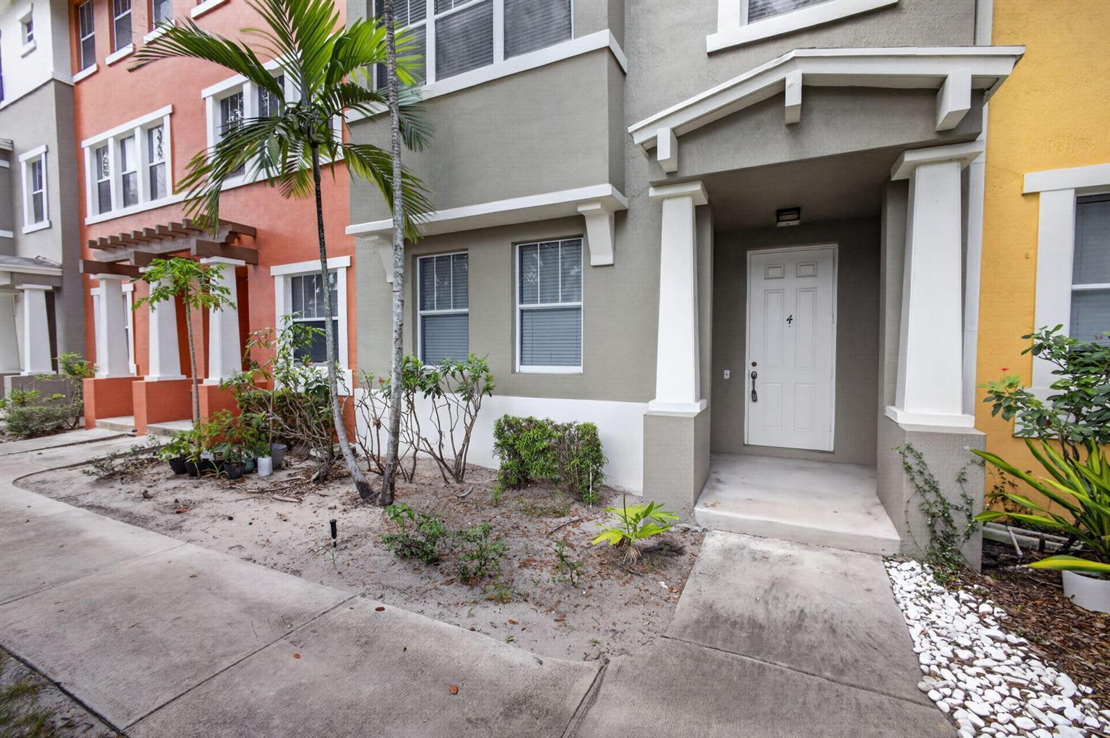 430 Amador Lane # 4, West Palm Beach FL 33401 photo 2