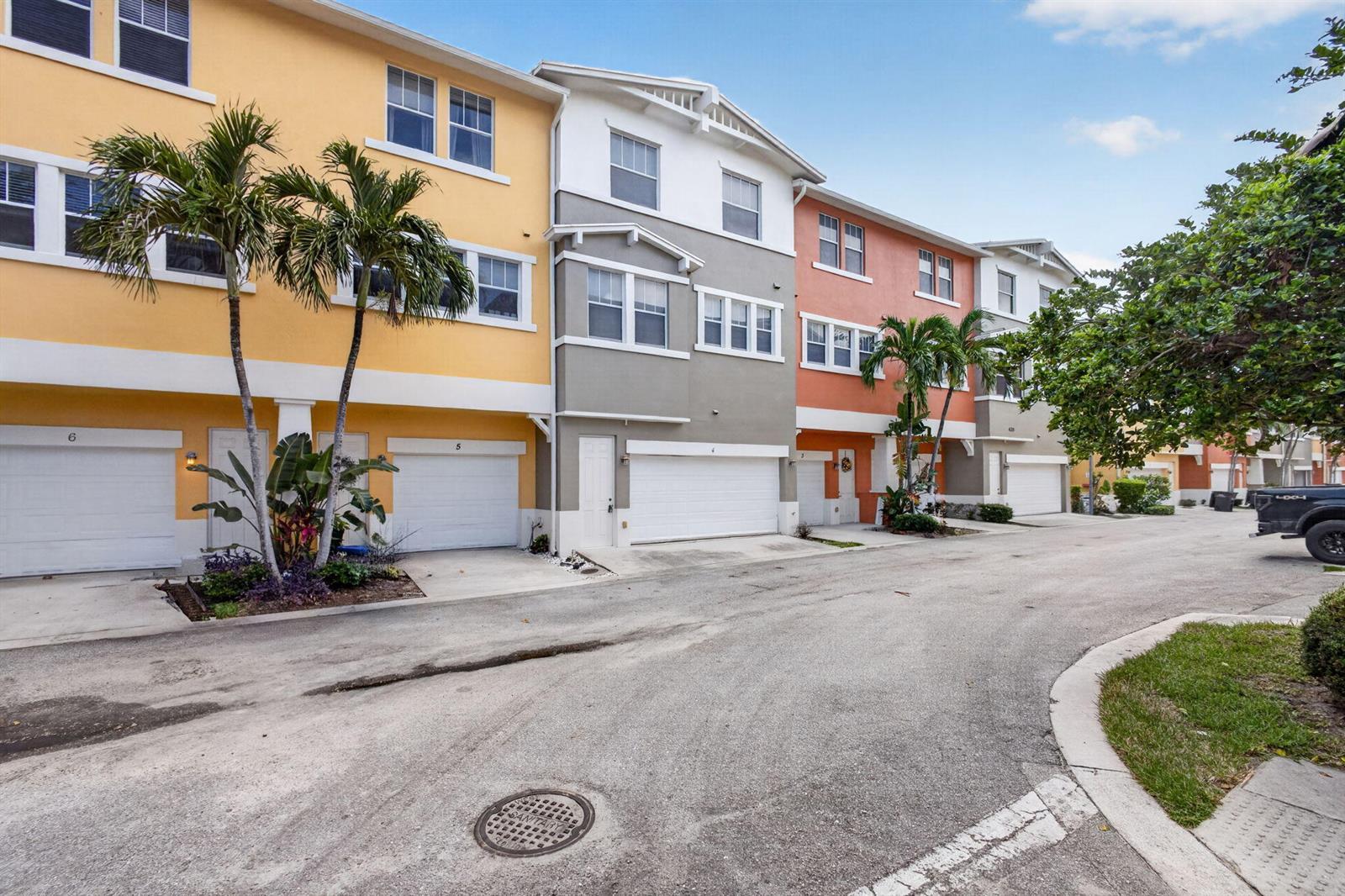 430 Amador Lane # 4, West Palm Beach FL 33401 photo 3