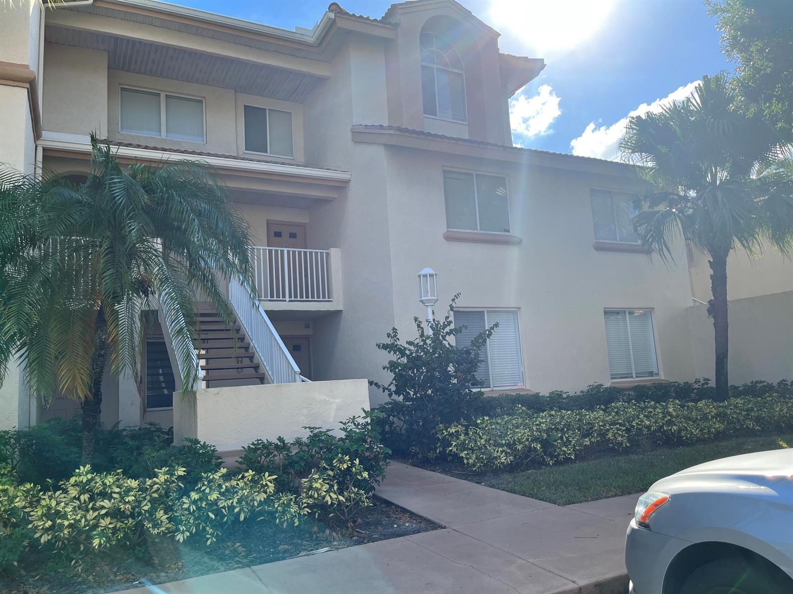 18106 Glenmoor Drive, West Palm Beach FL 33409 photo 2