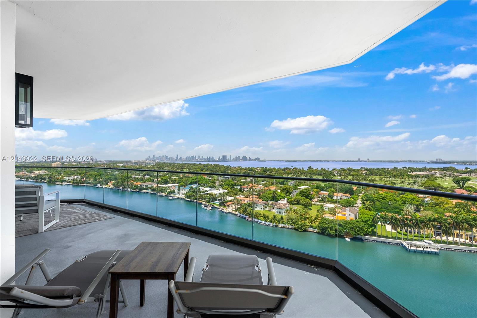 5500 Collins Ave # 1902, Miami Beach FL 33140