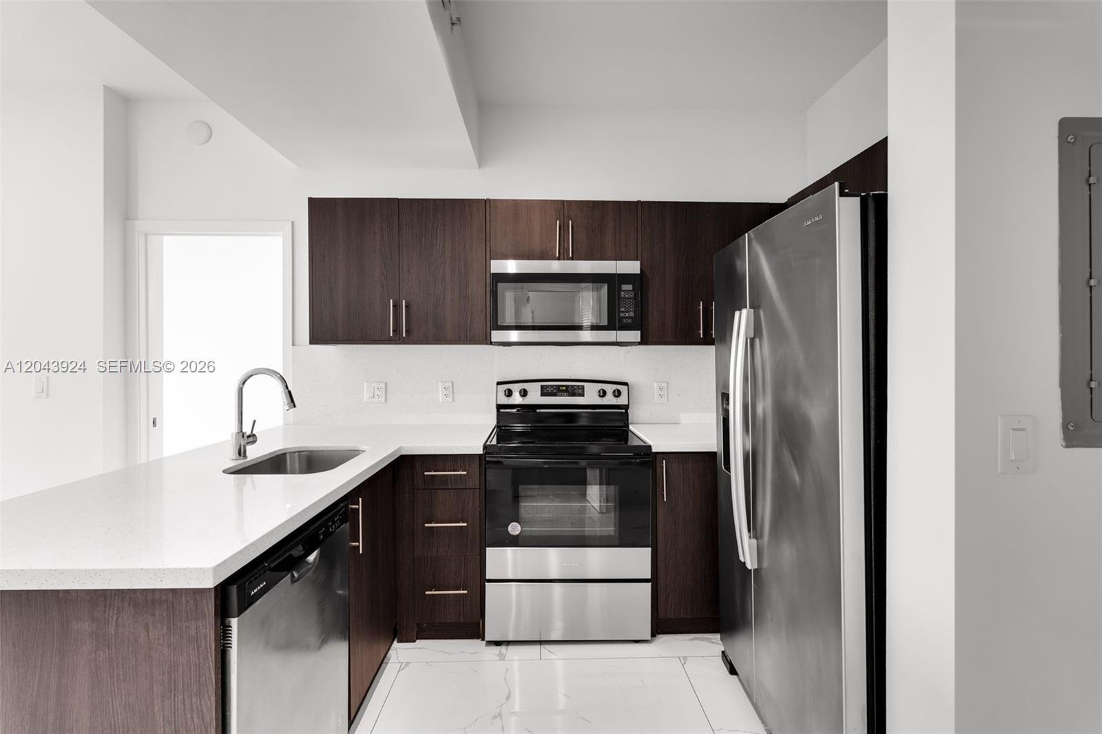 1 Curtiss Pkwy # 301, Miami Springs FL 33166 photo 3