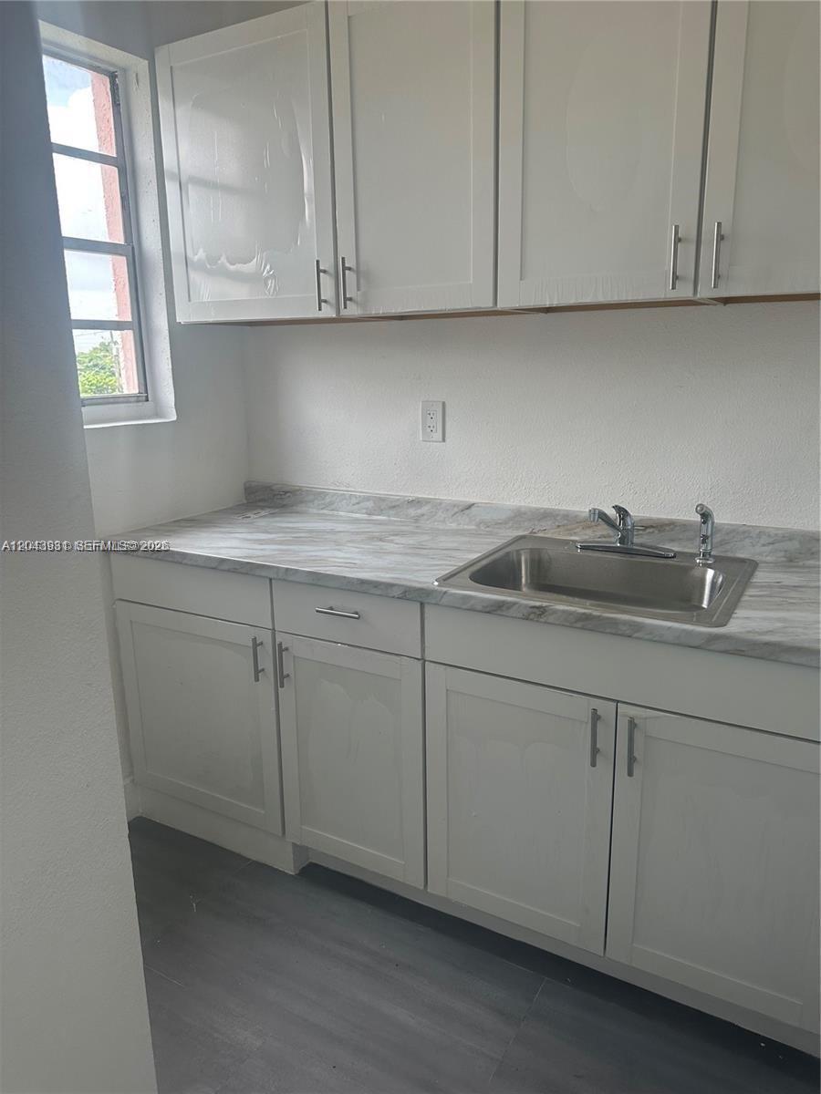 2961 SW 5th St # 21, Miami FL 33135 photo 4