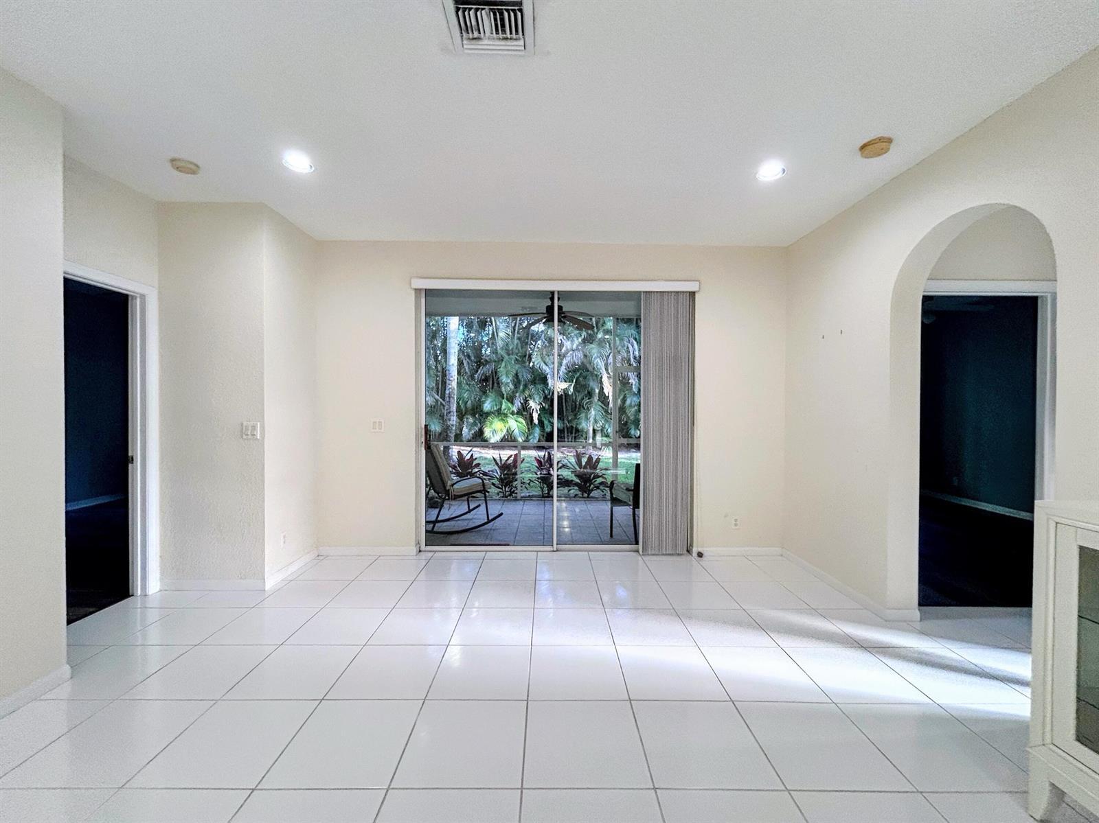 7910 Laina Lane # 2, Boynton Beach FL 33437 photo 2