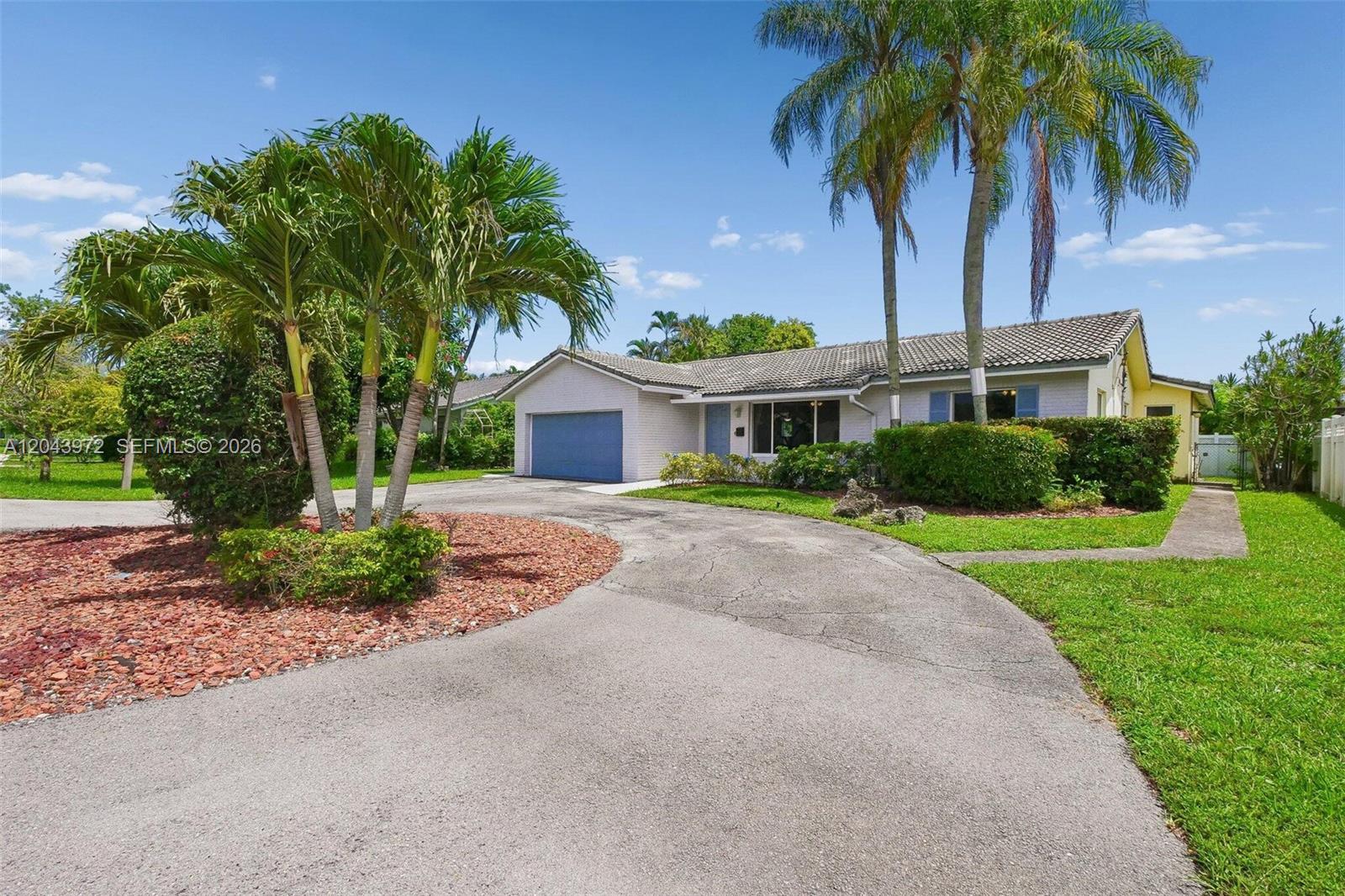 7506 NW 42nd St, Coral Springs FL 33065 photo 2