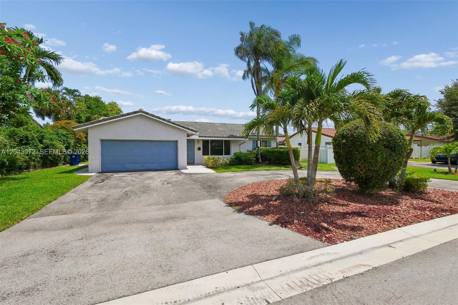 7506 NW 42nd St, Coral Springs FL 33065