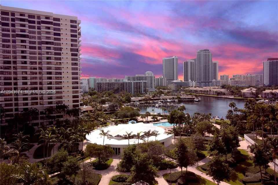 600 Three Islands Blvd # 1113, Hallandale Beach FL 33009 photo 3