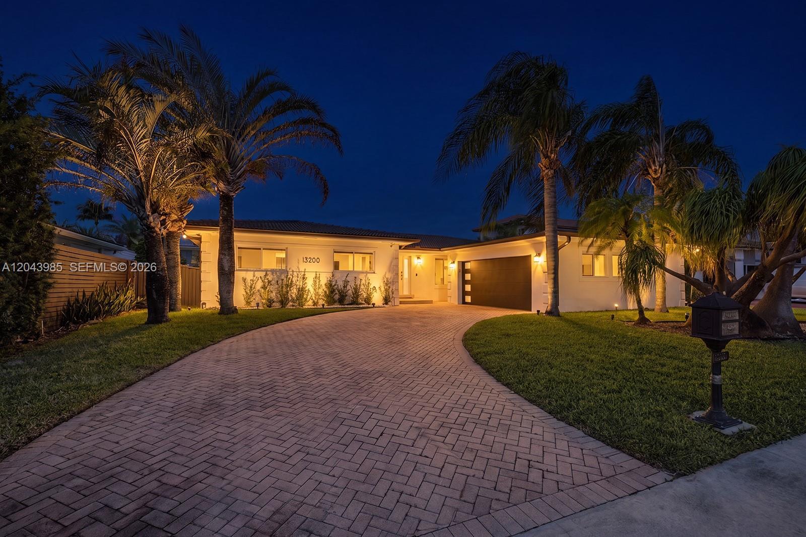 13200 Ortega Ln, North Miami FL 33181 photo 3
