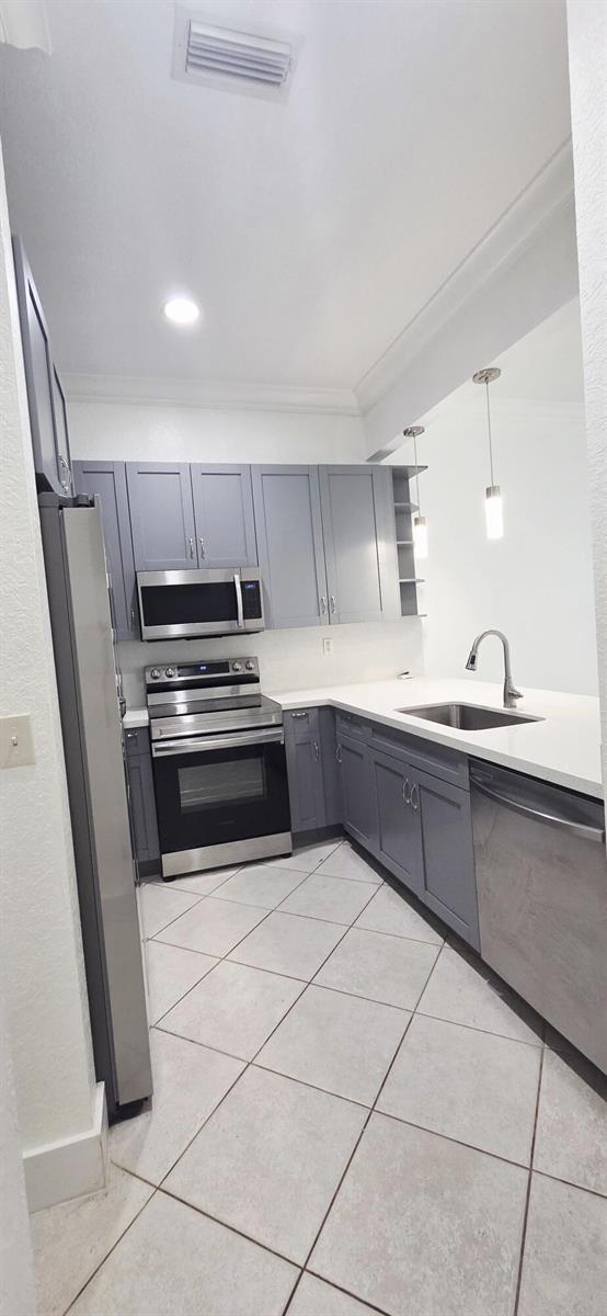 8320 Lagos De Campo Boulevard, Tamarac FL 33321 photo 3