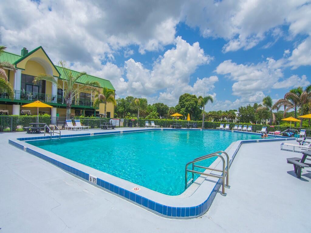 4210 Gator Trace Avenue # B, Fort Pierce FL 34982 photo 2
