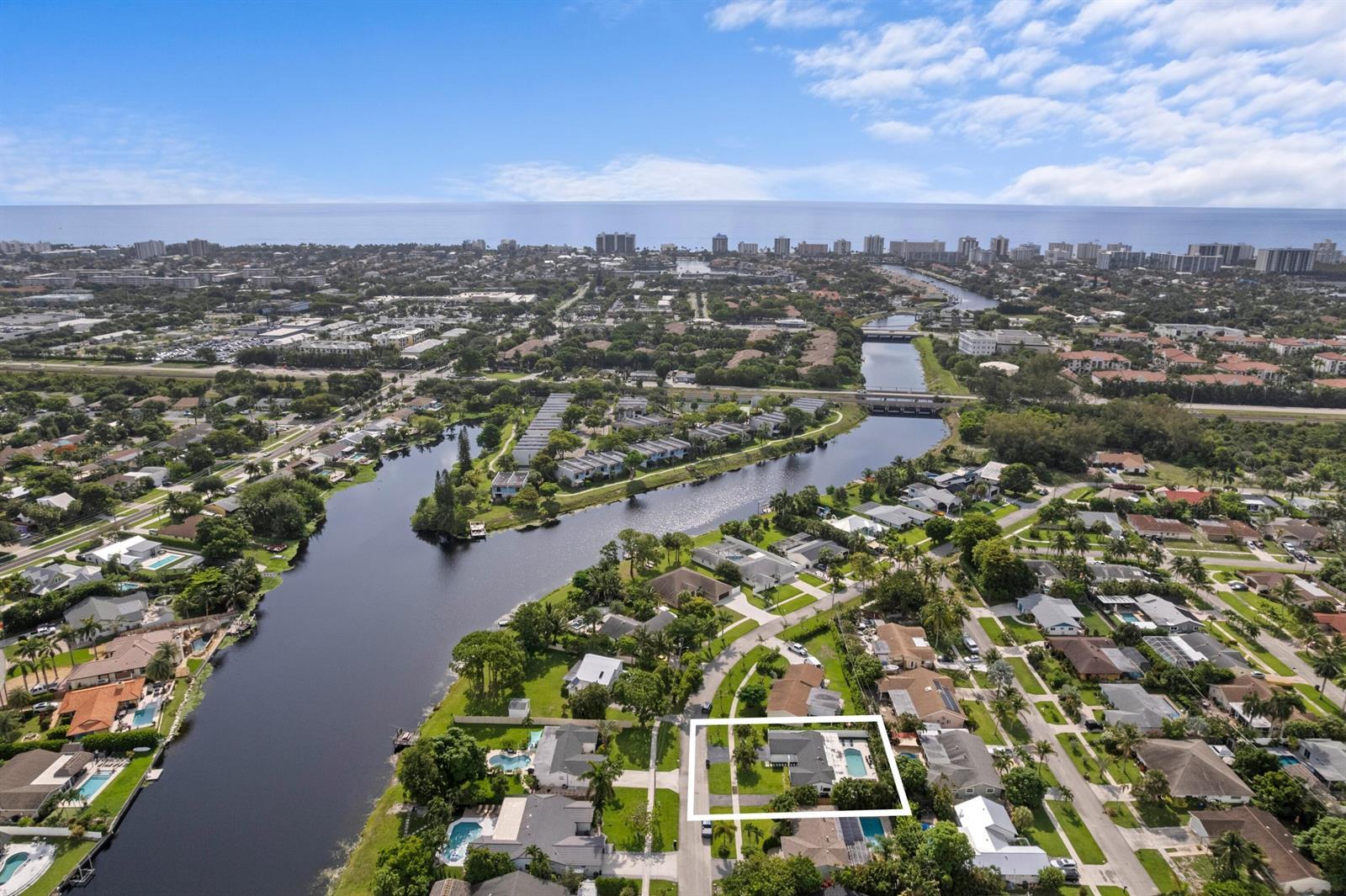 124 Oregon Lane, Boca Raton FL 33487 photo 2
