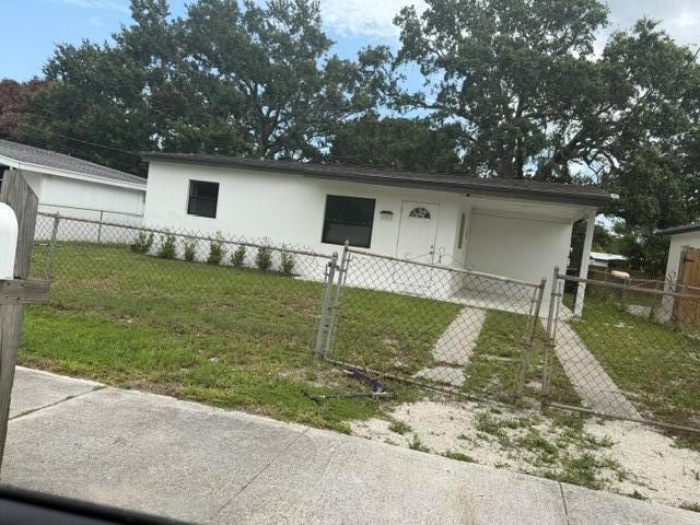 2002 Avenue P, Fort Pierce FL 34950 photo 2