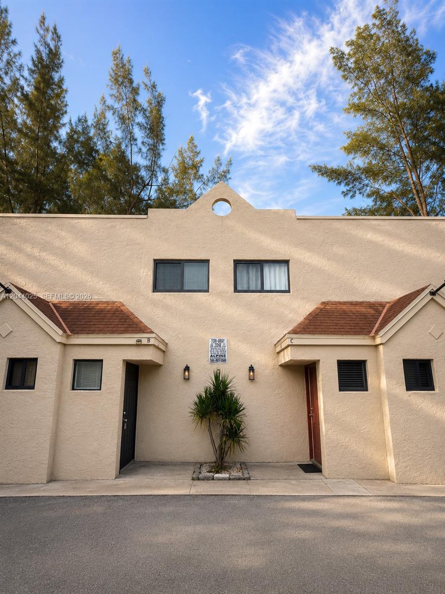 153 NE 141st St # B, Miami FL 33161 photo 4
