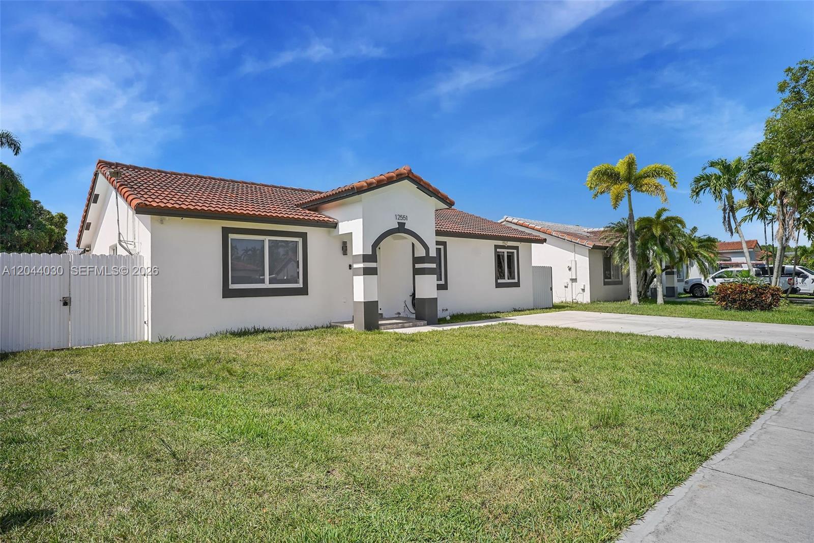12551 SW 223 ST, Miami FL 33170 photo 2