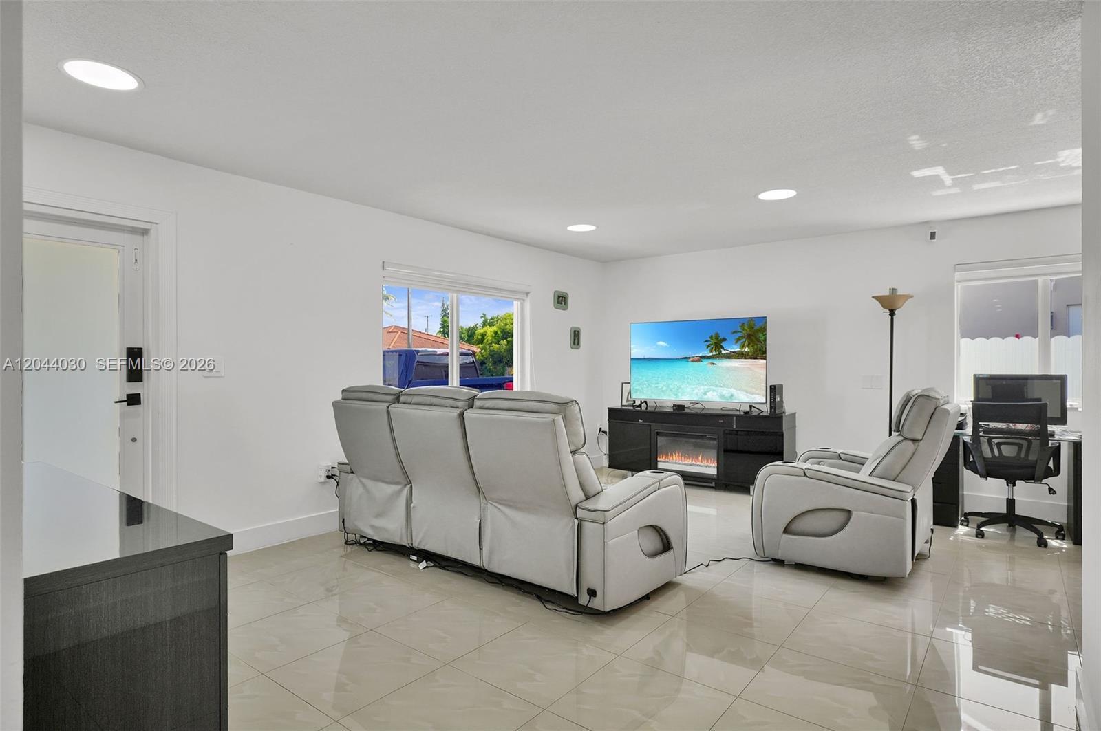12551 SW 223 ST, Miami FL 33170 photo 3