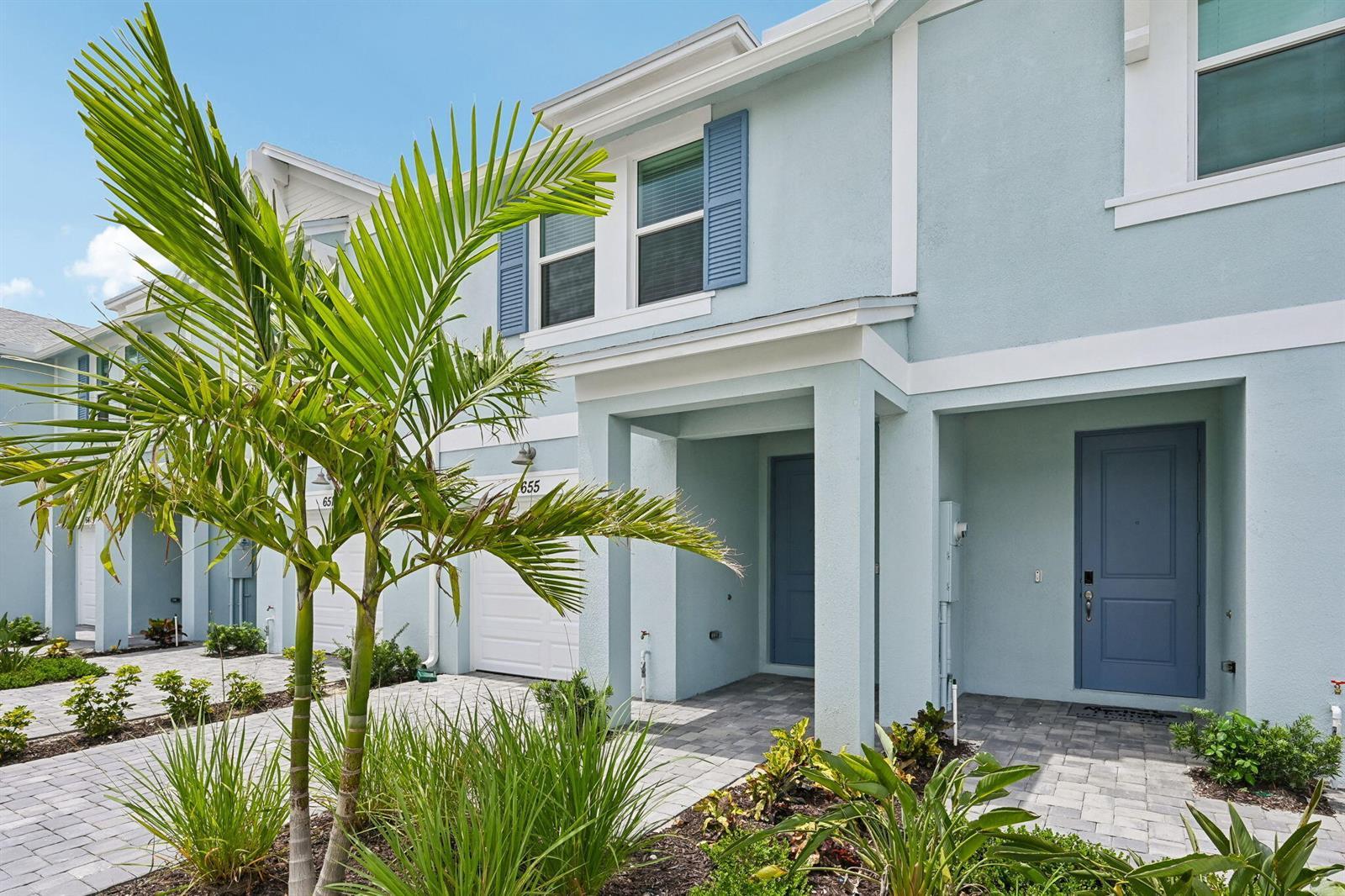 655 Salisbury Circle, Fort Pierce FL 34982 photo 2