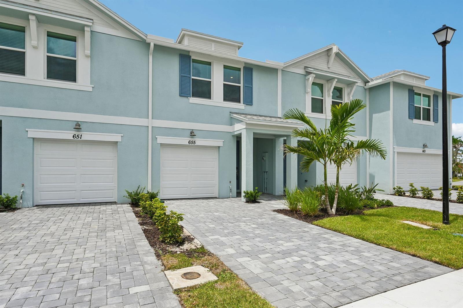 655 Salisbury Circle, Fort Pierce FL 34982 photo 3