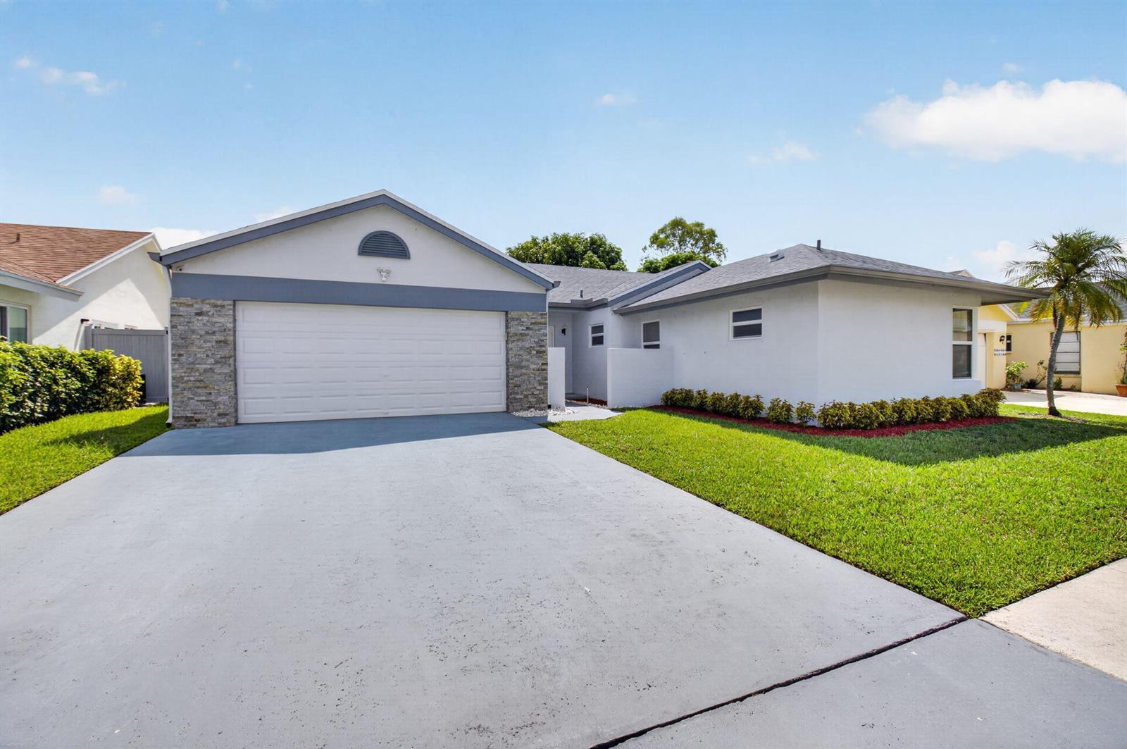 21070 Woodspring Avenue, Boca Raton FL 33428 photo 2
