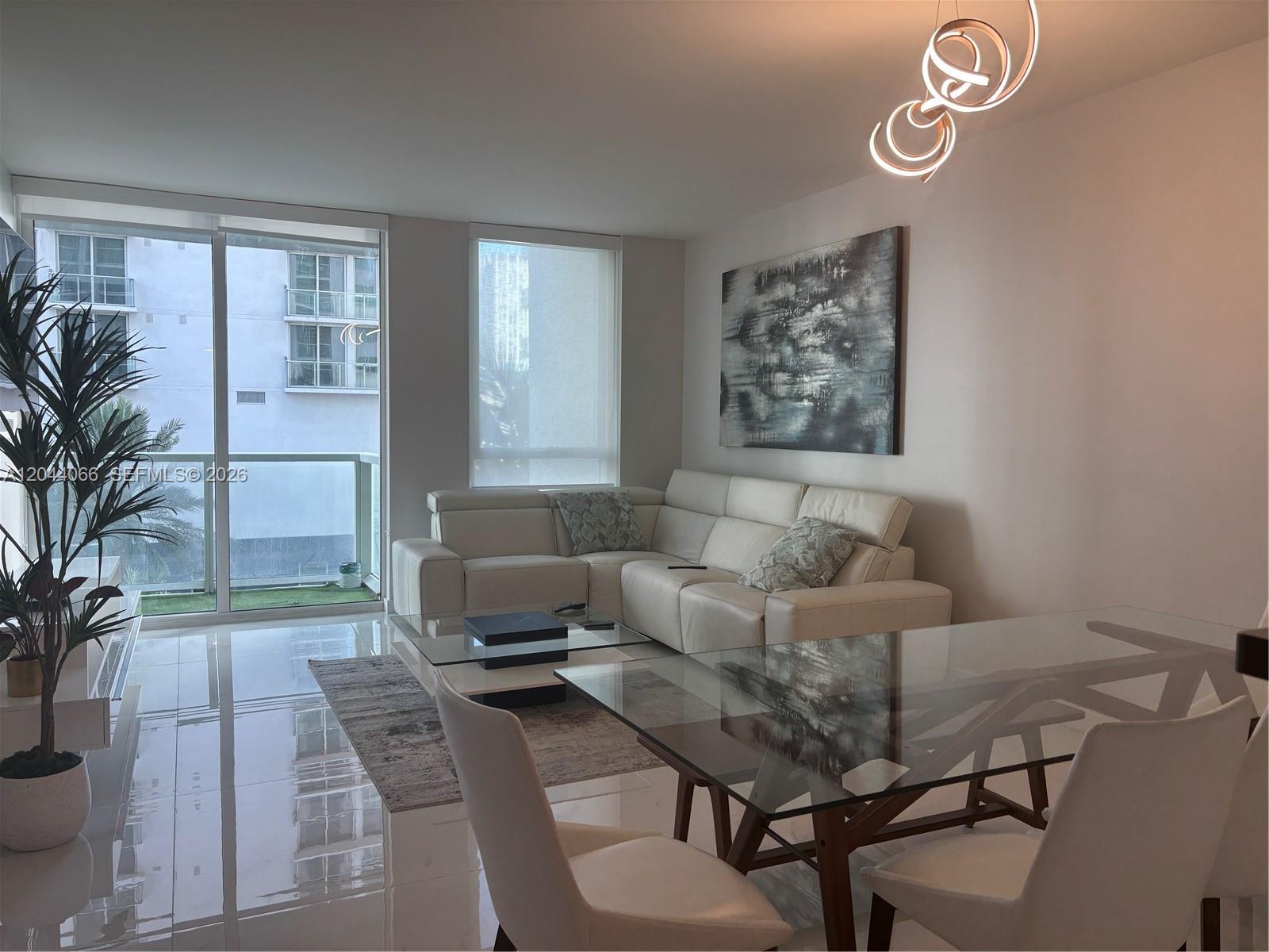 253 NE 2nd St # 1204, Miami FL 33132 photo 2