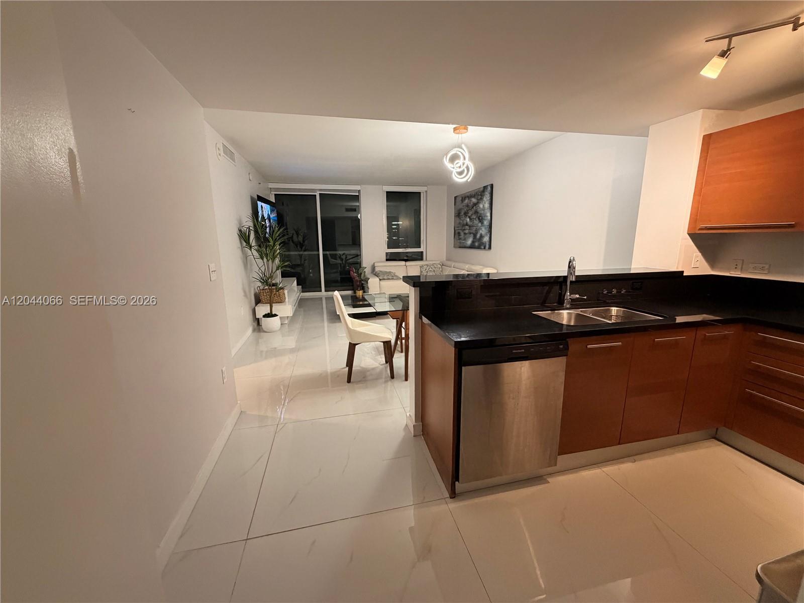 253 NE 2nd St # 1204, Miami FL 33132 photo 5