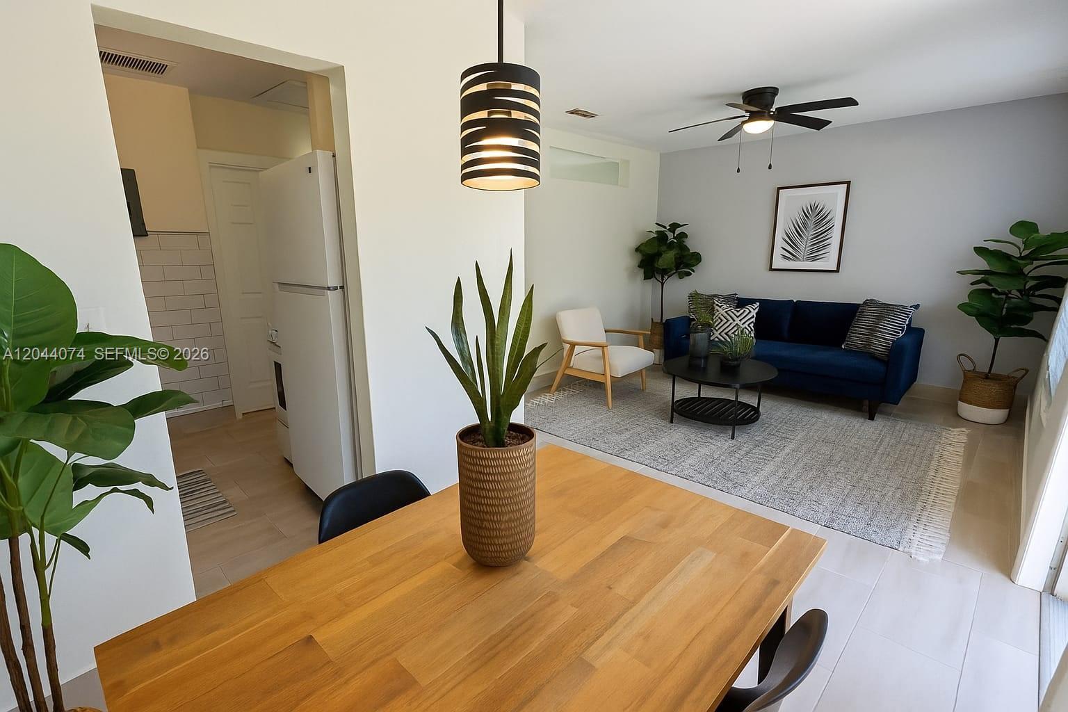 120 NE 10th Ave # 3, Hallandale Beach FL 33009