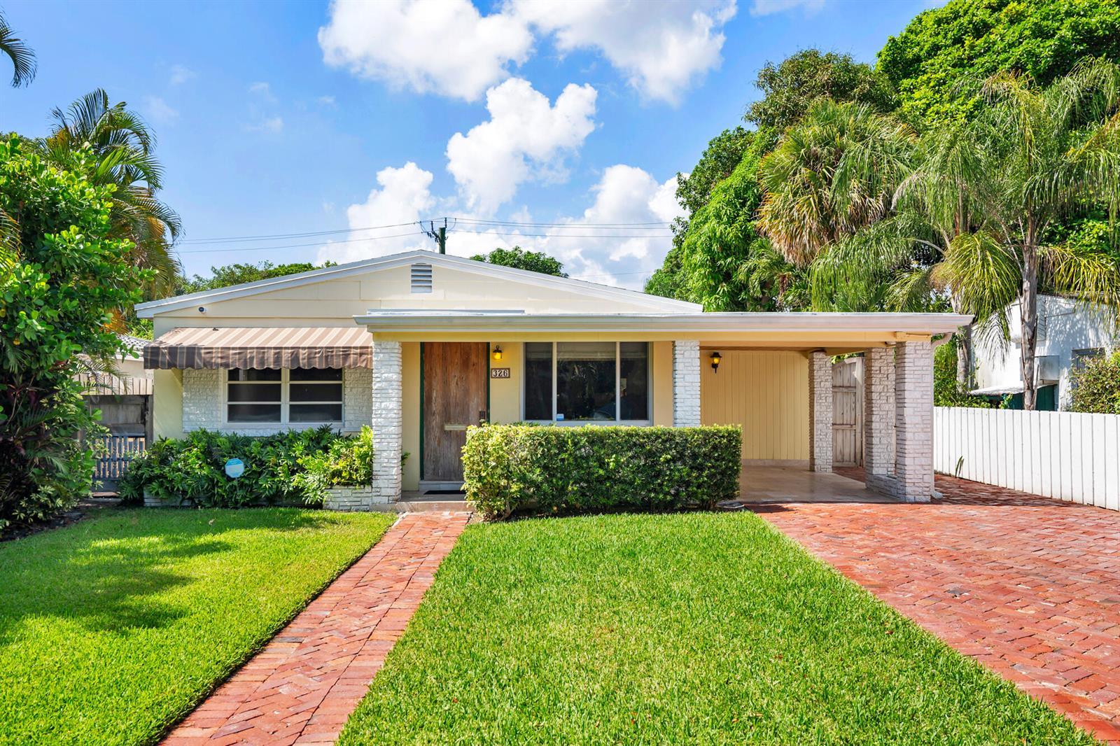 326 Marlborough Place, West Palm Beach FL 33405 photo 2