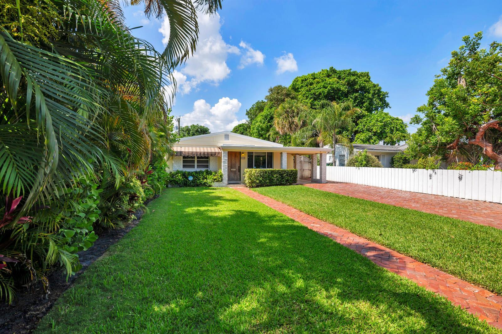 326 Marlborough Place, West Palm Beach FL 33405 photo 5