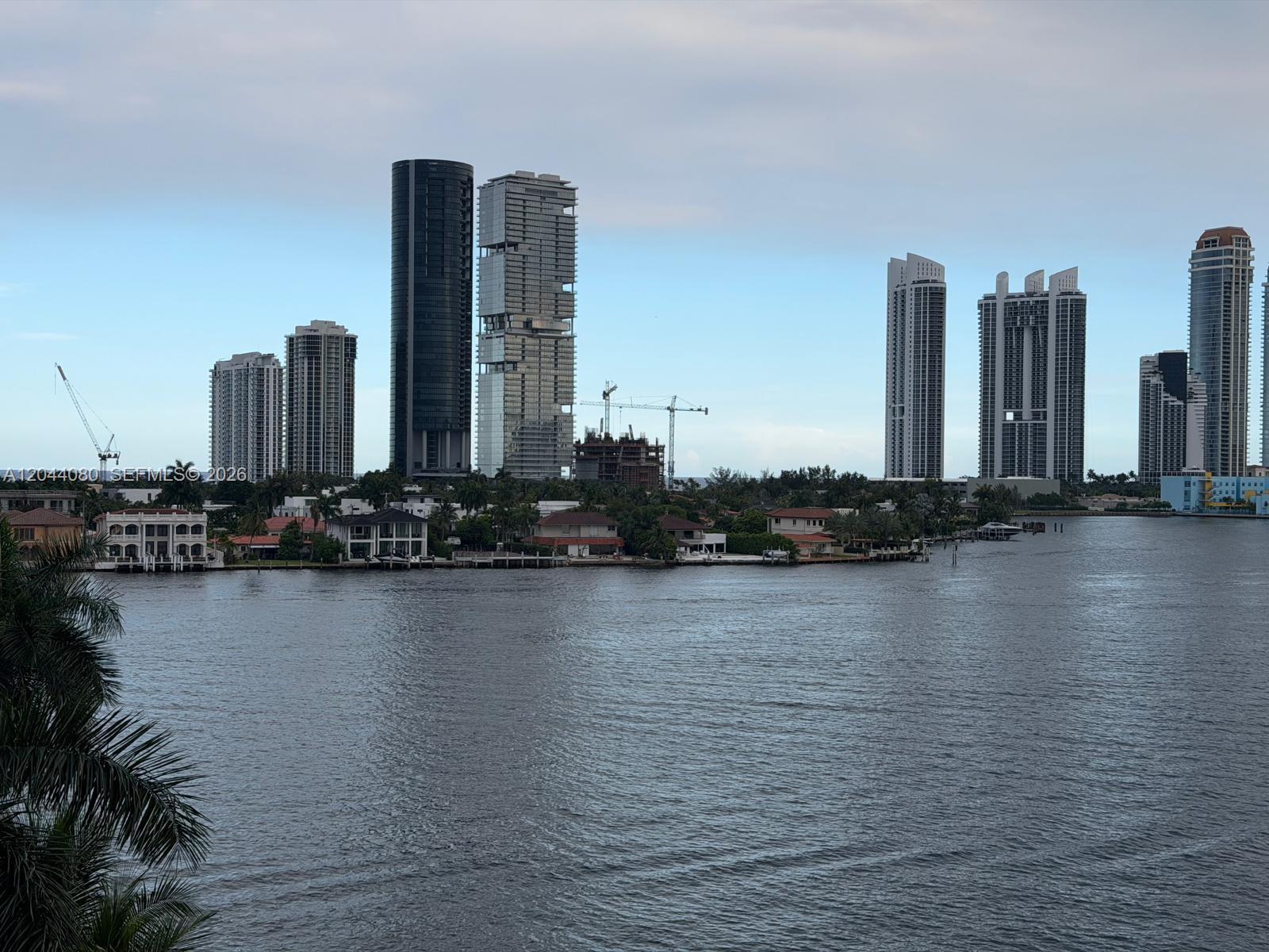 3600 Mystic Pointe Dr # 718, Aventura FL 33180 photo 4