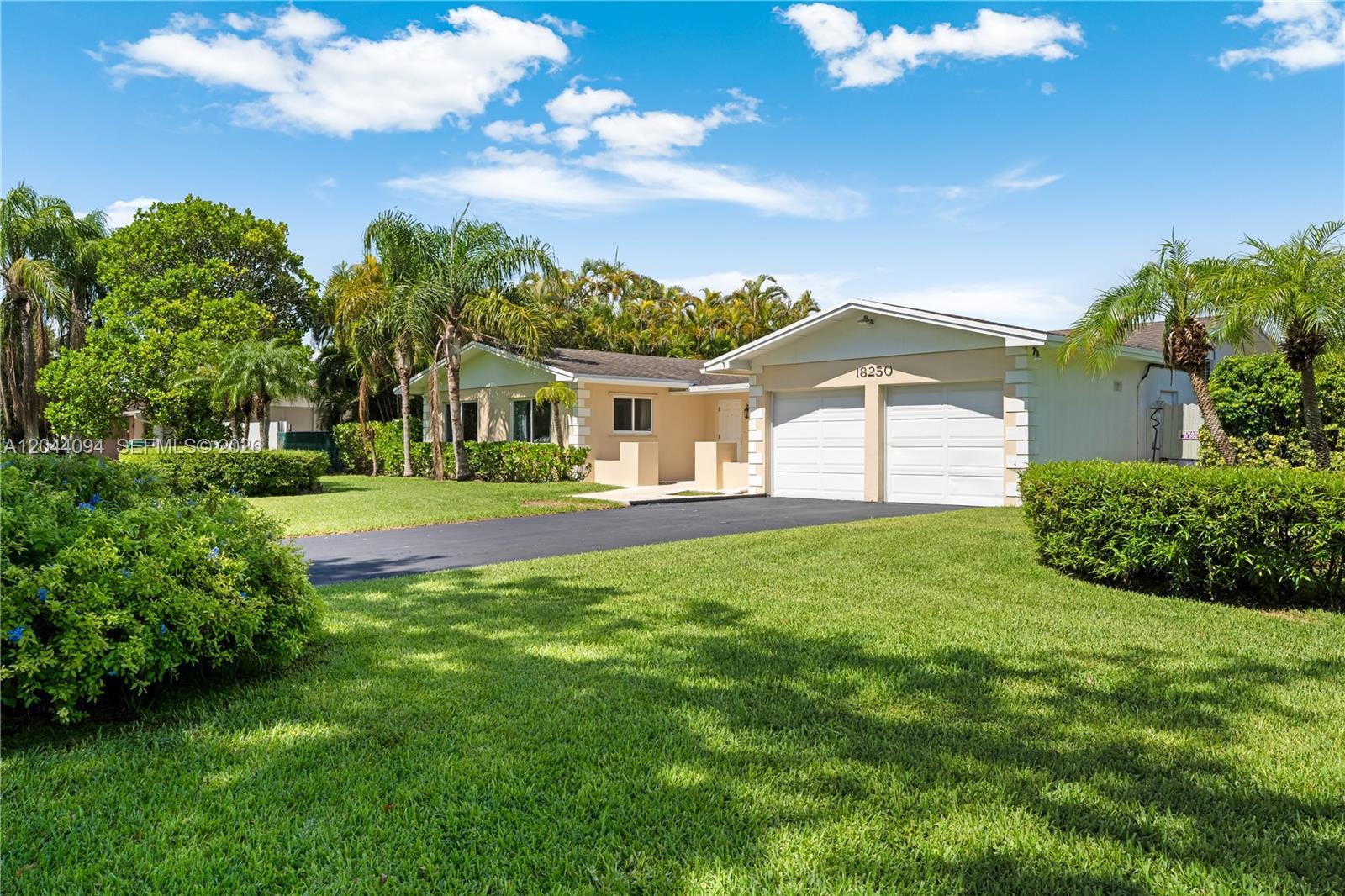 18250 SW 88th Pl, Palmetto Bay FL 33157 photo 4