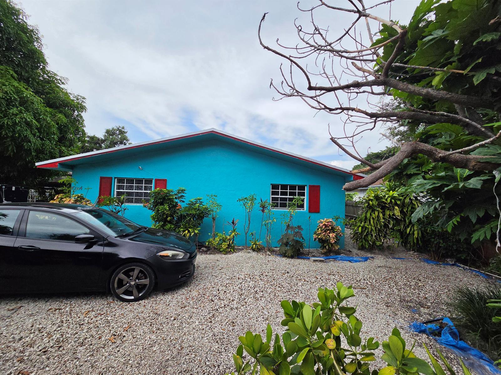 10304 NW 10th Avenue, Miami FL 33150 photo 2