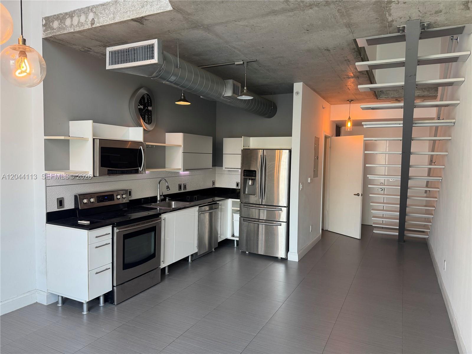 690 SW 1st Ct # 1516, Miami FL 33130 photo 3