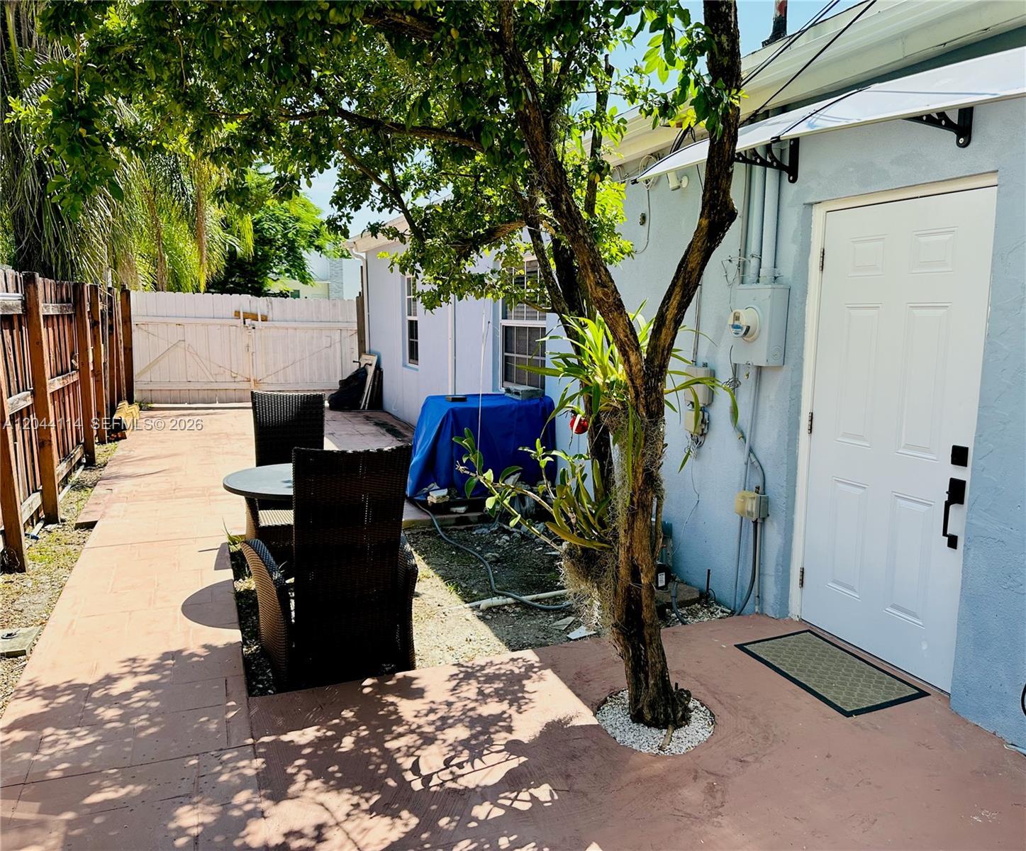 1315 NE 181st St # 1, North Miami Beach FL 33162