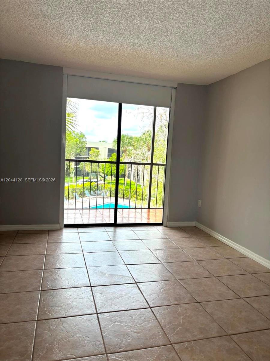 8025 SW 107th Ave # 313, Miami FL 33173 photo 3