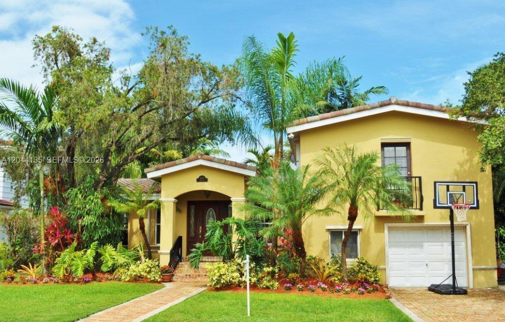 6315 Maynada St, Coral Gables FL 33146