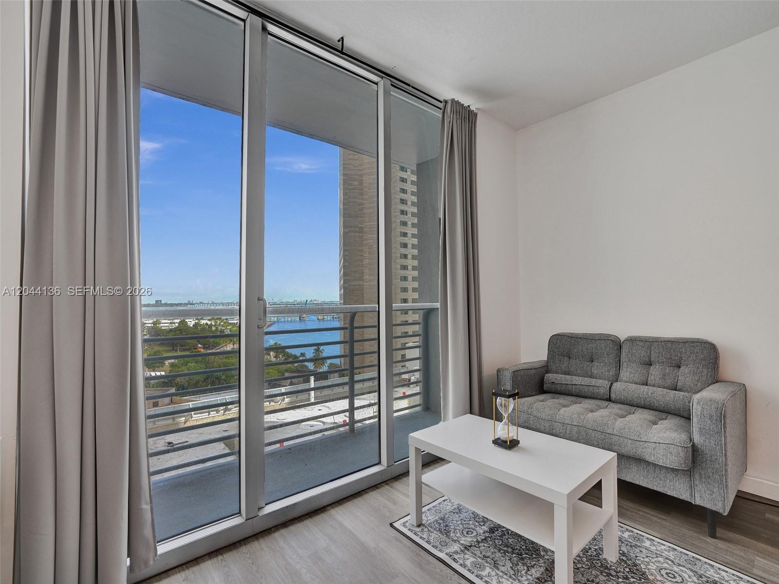 325 S Biscayne Blvd # 1520, Miami FL 33131 photo 3