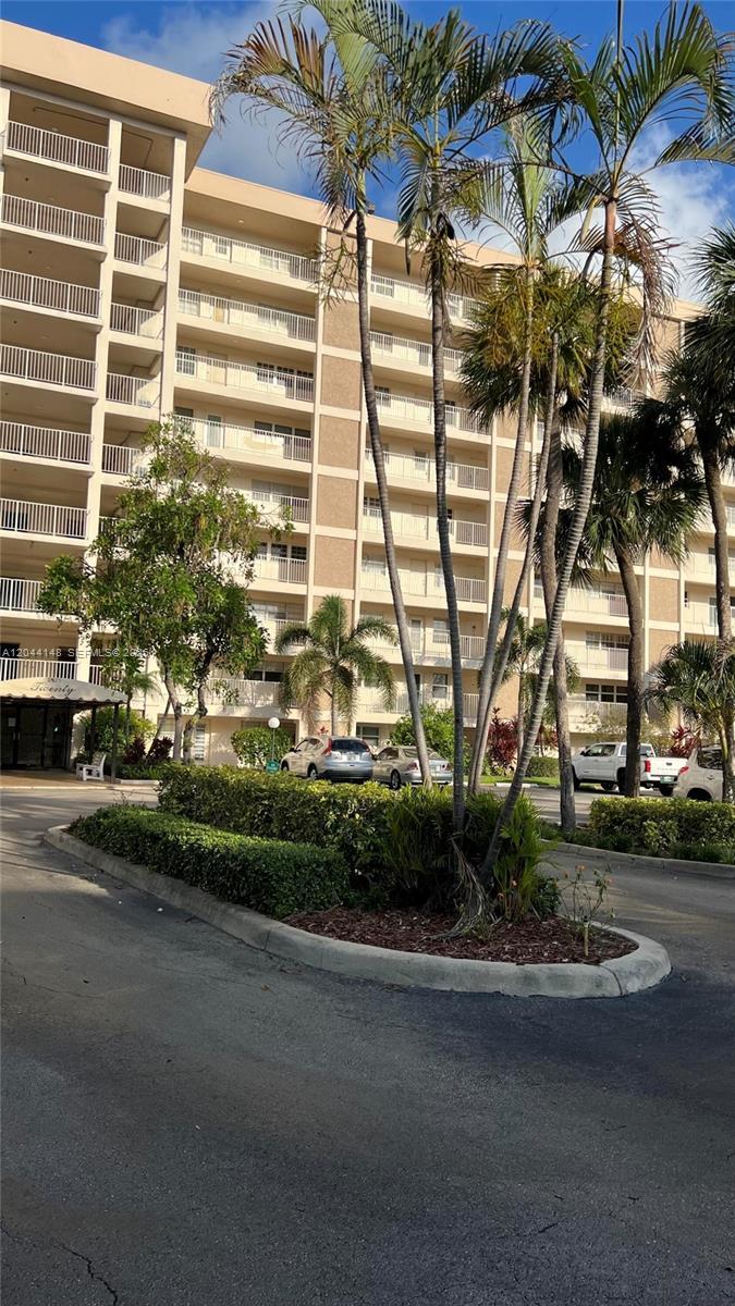 2901 S Palm Aire Dr # 408, Pompano Beach FL 33069 photo 2
