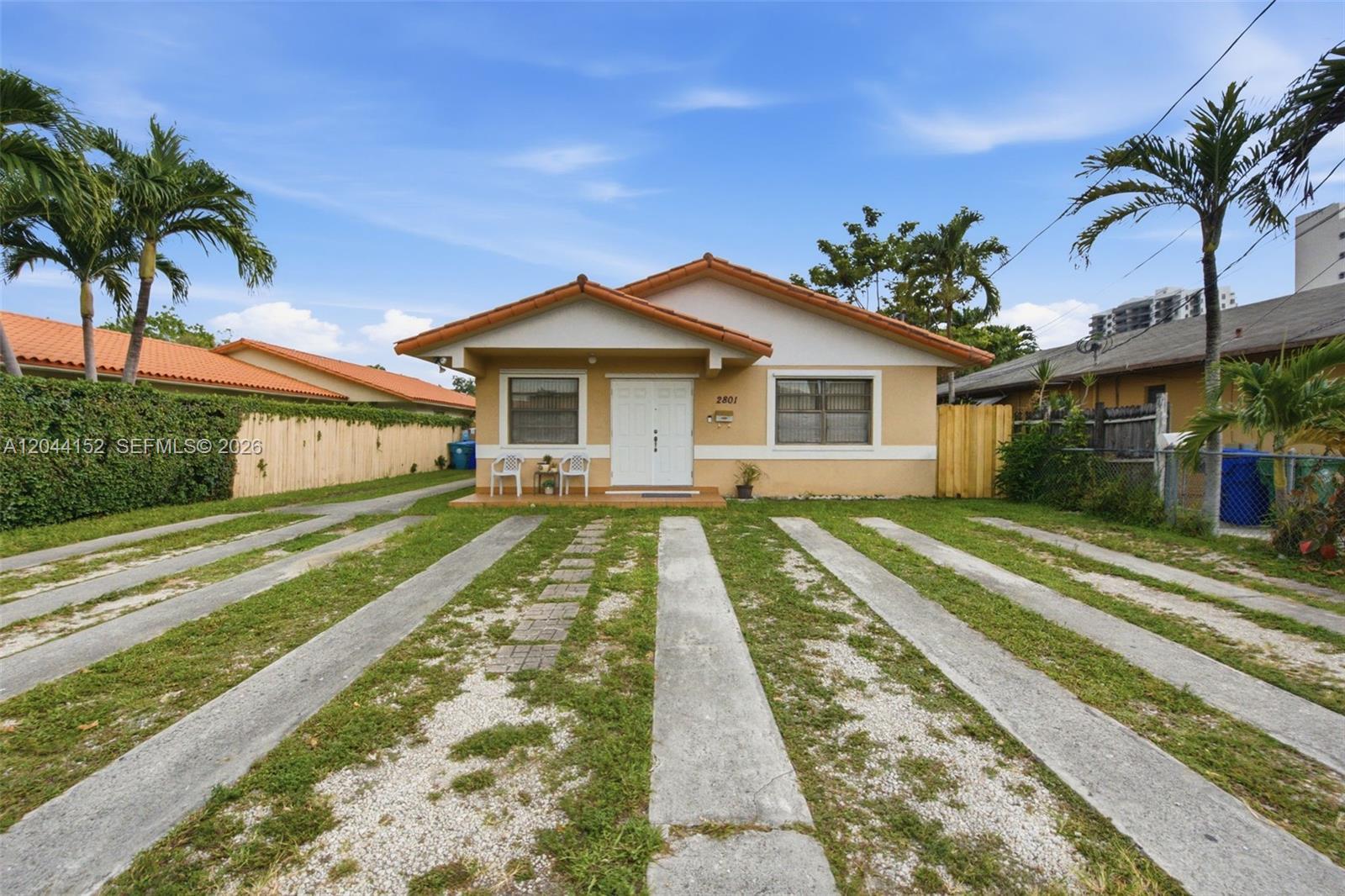 2801 SW 24th St, Miami FL 33145