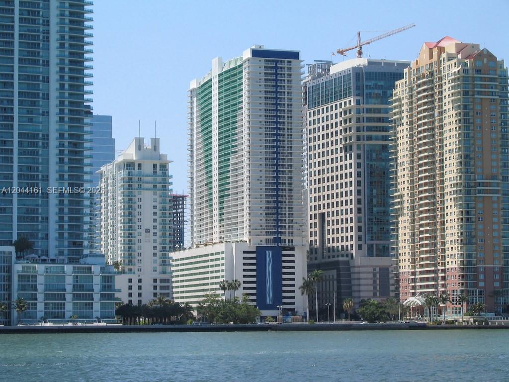 1200 Brickell Bay Dr # 2806, Miami FL 33131 photo 3