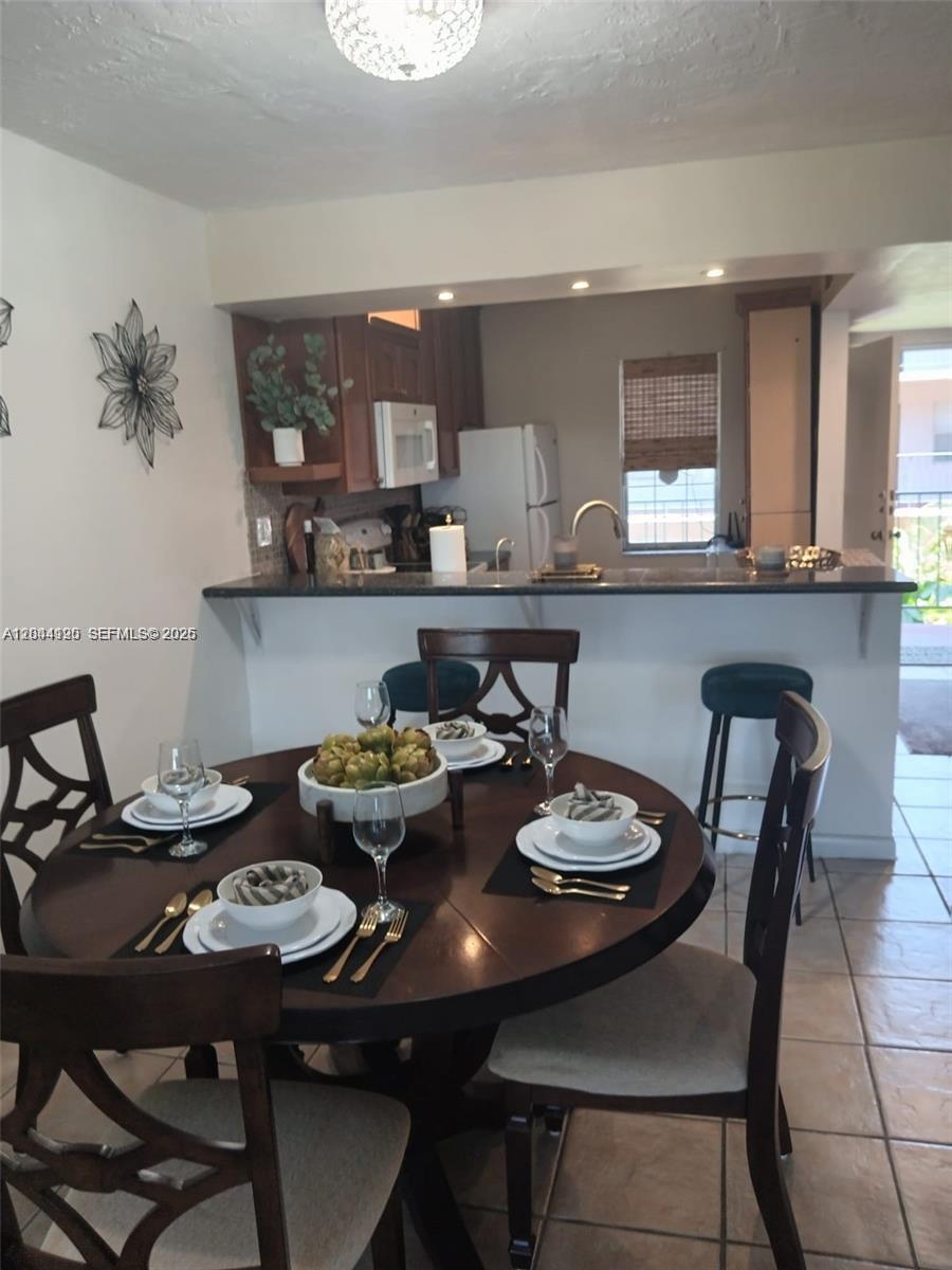 2821 Somerset Dr # 312, Lauderdale Lakes FL 33311