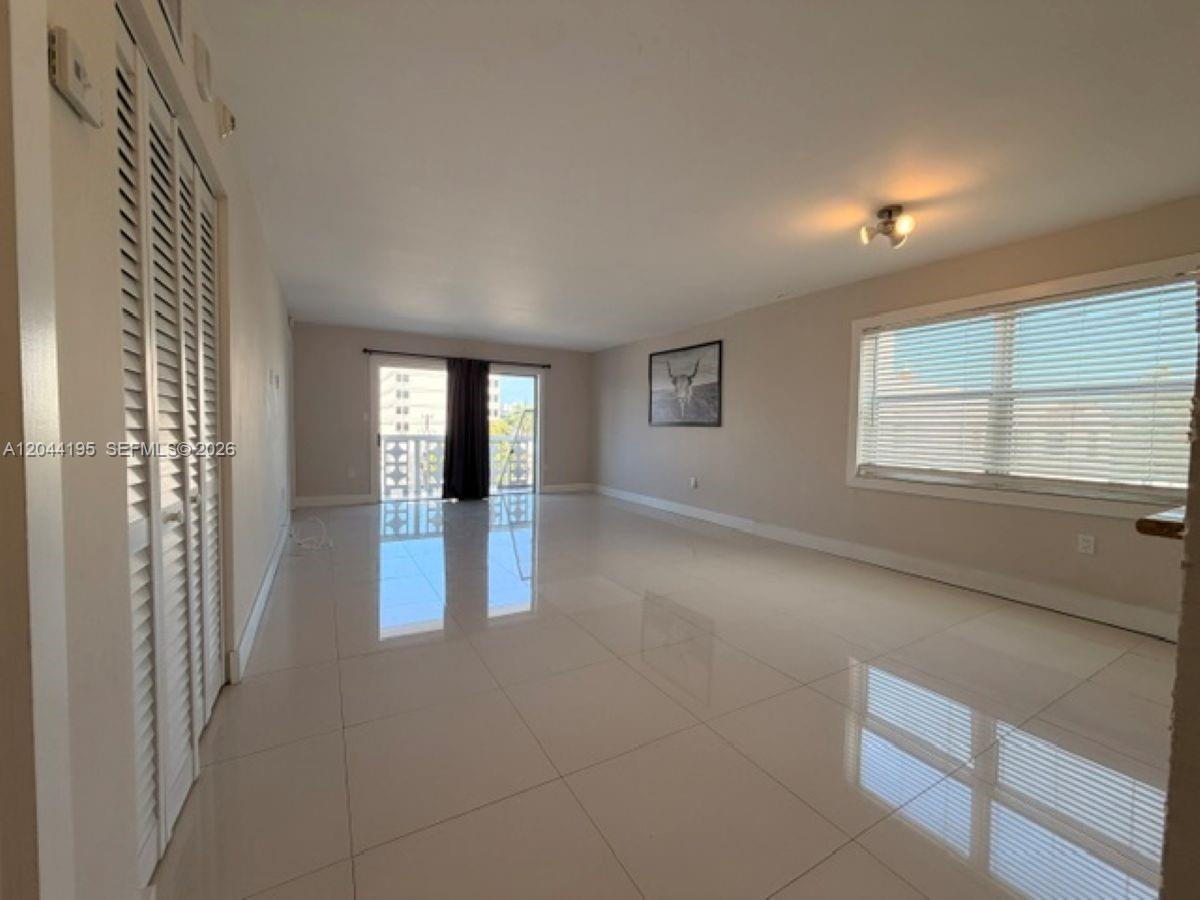 4141 Nautilus Dr # 4J, Miami Beach FL 33140 photo 2