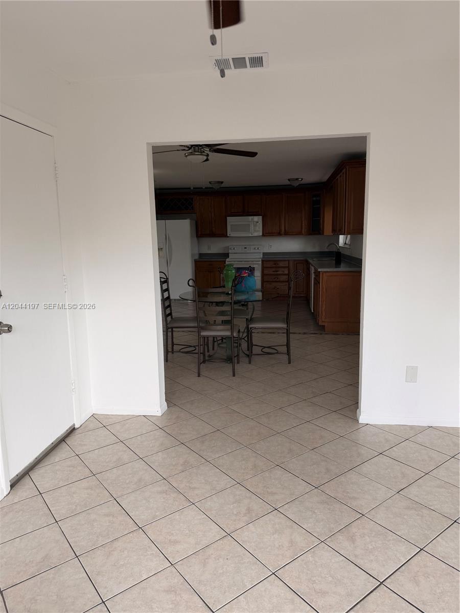 731 SW 24th St SW # 1, Vero Beach FL 32962 photo 3