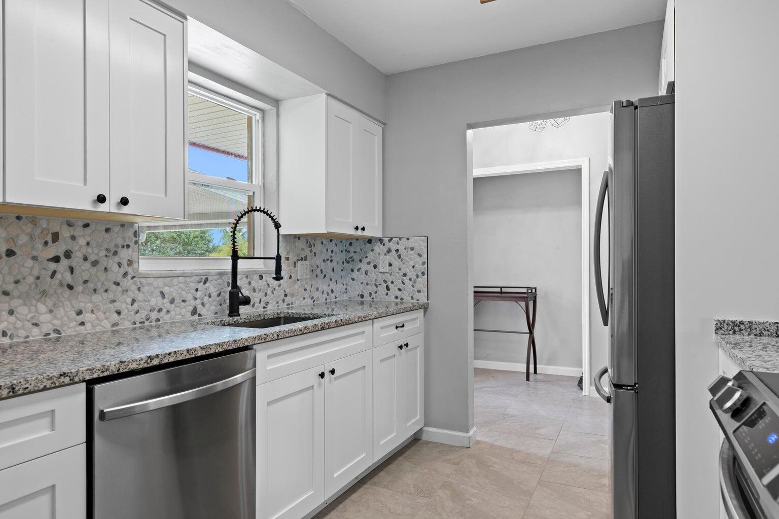 474 22nd Street SE, Vero Beach FL 32962 photo 2
