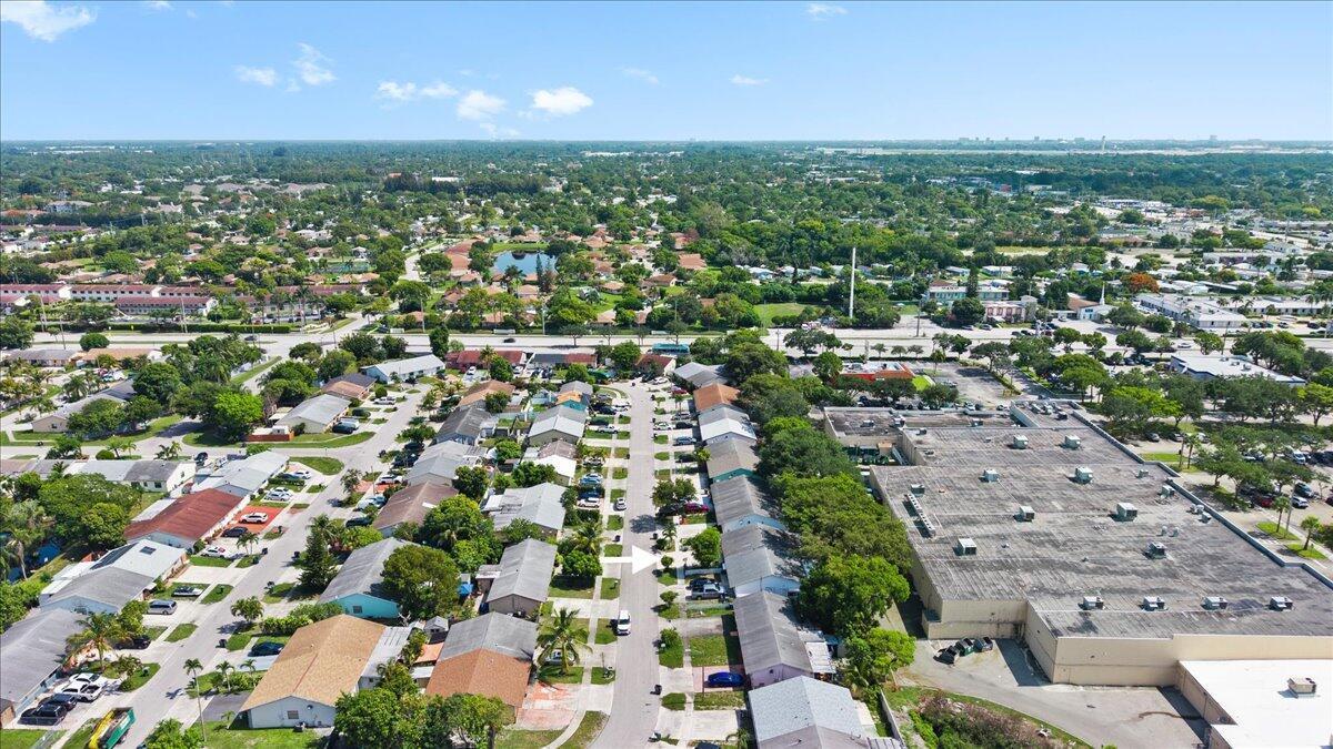 1830 Keenland Circle, West Palm Beach FL 33415 photo 4