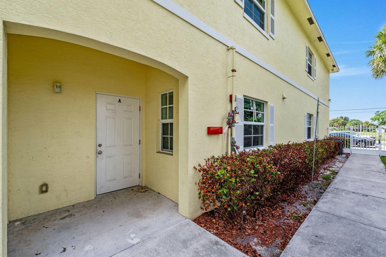 56 W 12th Street # A, Riviera Beach FL 33404 photo 2