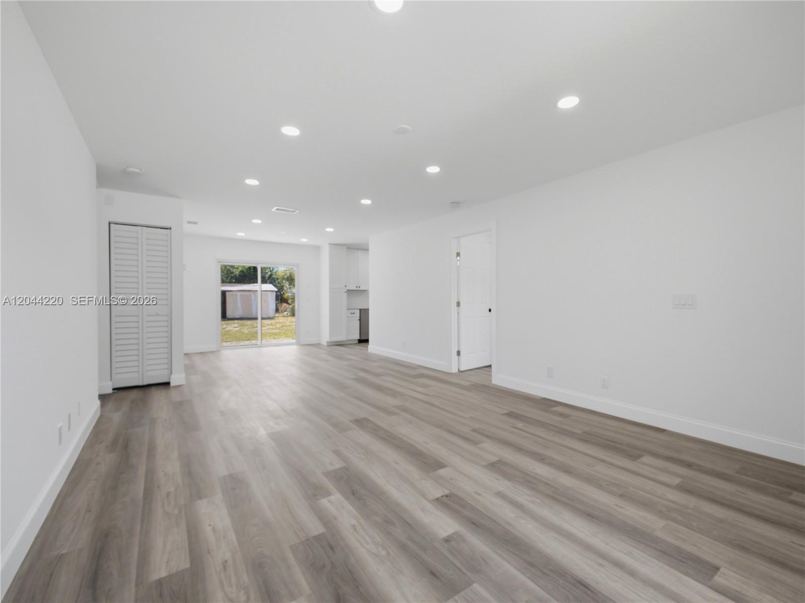 1229 18th Ave N, Lake Worth FL 33460 photo 5