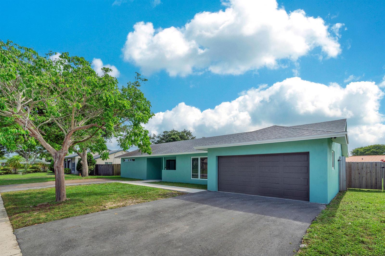 1941 SW 73rd Avenue, Plantation FL 33317 photo 4