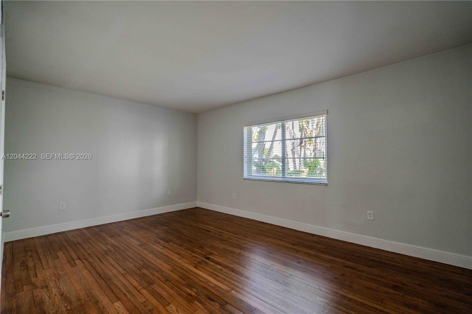 1011 Bay Dr # 106, Miami Beach FL 33141 photo 2