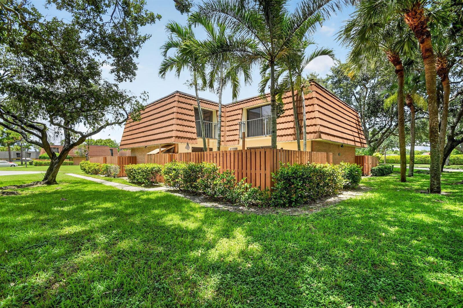 135 Heritage Way, West Palm Beach FL 33407